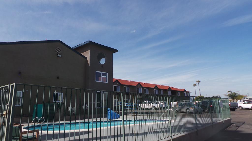 Super 8 By Wyndham San Diego/Imperial Beach 외부 사진