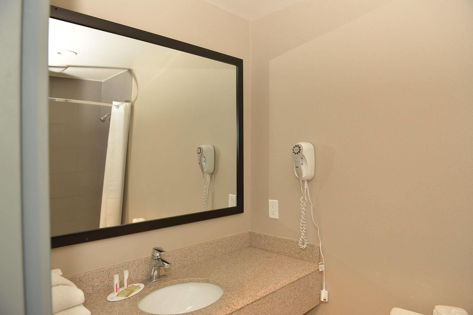 Super 8 By Wyndham San Diego/Imperial Beach 외부 사진